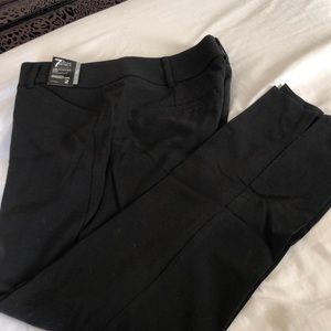 NWT New York and Company Crop pants straight leg, stretch size 2